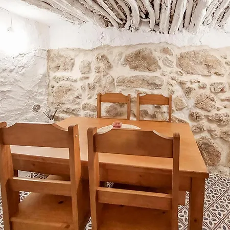 Gorgeous In With Kitchenette * El Gastor